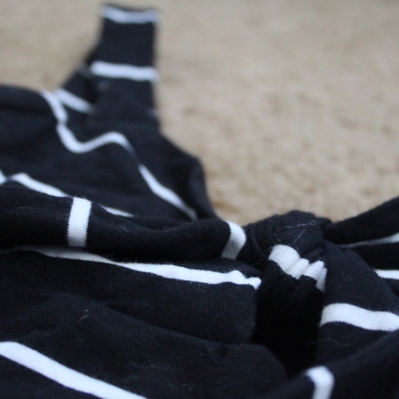 Forever21 Cropped Top - Picture 2 of 3